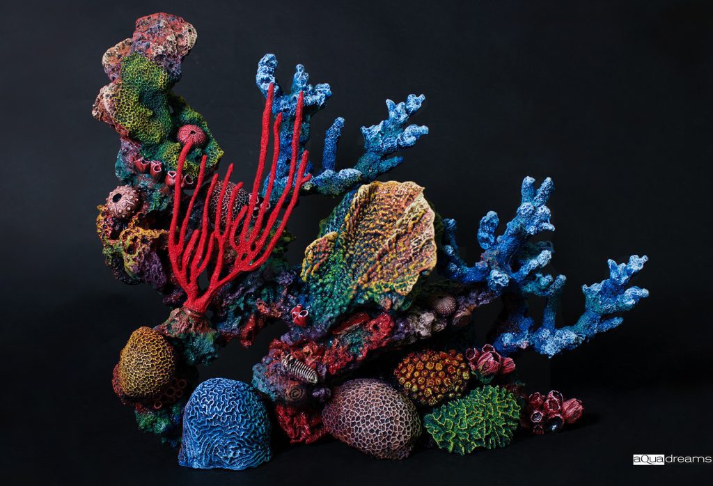 яркий декоративный коралловый риф для аквариума